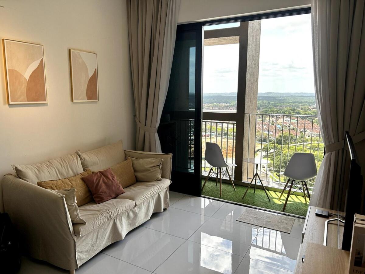 2104skytree Family Happynest 4-5pax Johor Bahru
